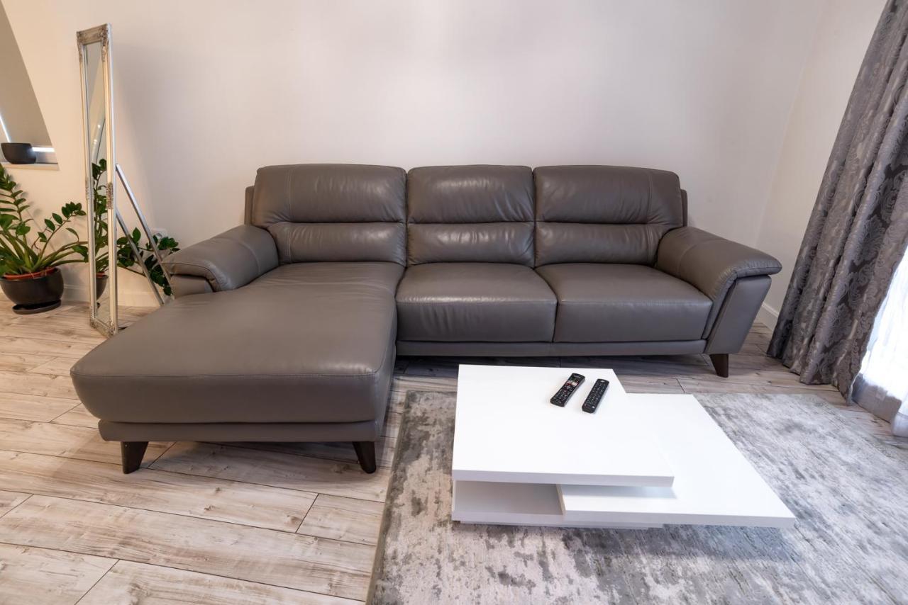 Beautiful Place In The Heart Of The City!!!! Apartment Plovdiv Exterior foto
